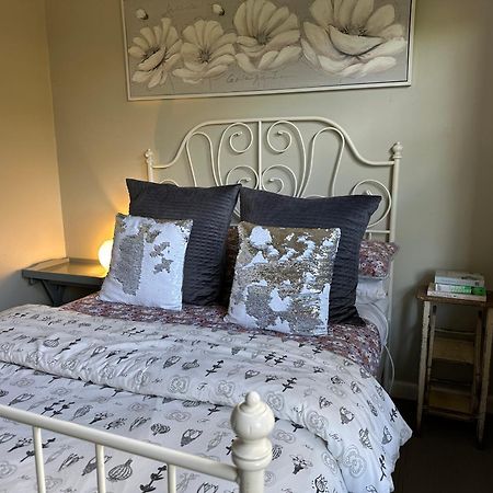Bush Retreat Farm Stay 2 Bedroom Guest Suite Gelliondale Exterior photo